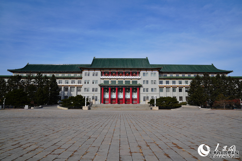 修缮一新的长春地质宫。人民网记者 李洋摄
