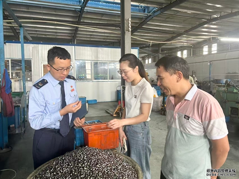 黔南税务解锁轴承企业“创A”密码。
