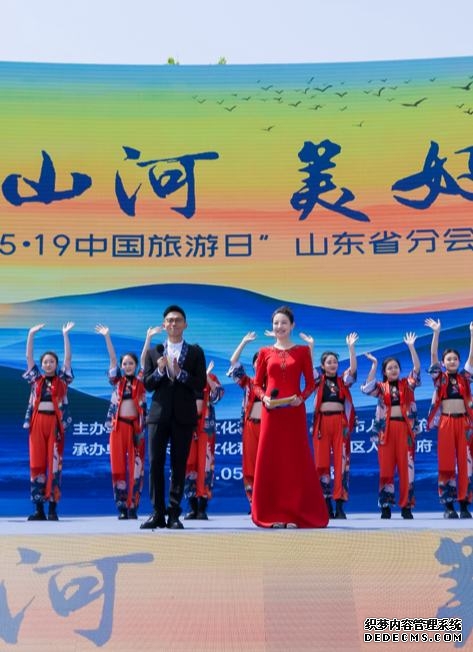 图片说明代码:
1刘岗
1职务职务职务职务职务职务职务职务职务职务职务职务
查看详情
1培育会呼吸的“人工树叶“
一丝不苟的短发,说话时总是面带微笑,镜片后的目光温和淡定.....眼前这位“80”后,不仅是金属研究所太阳能光催化分解水绿氢制备技术研究的学术带头人,还是中国科学院100余家研究所中最年轻的“掌门人”之一。