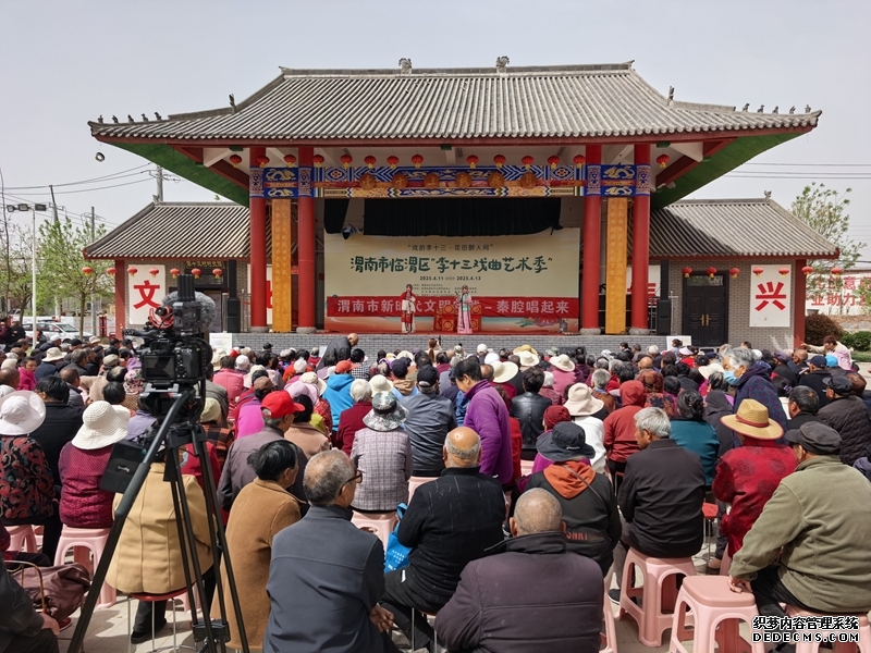 “一元剧场”下乡演出现场(资料图)。代九奎摄